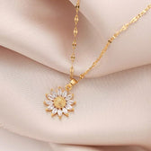 Jennie – Sunflower pendant necklace