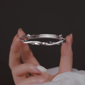 Adjustable Women's Bracelet with Twisted Style