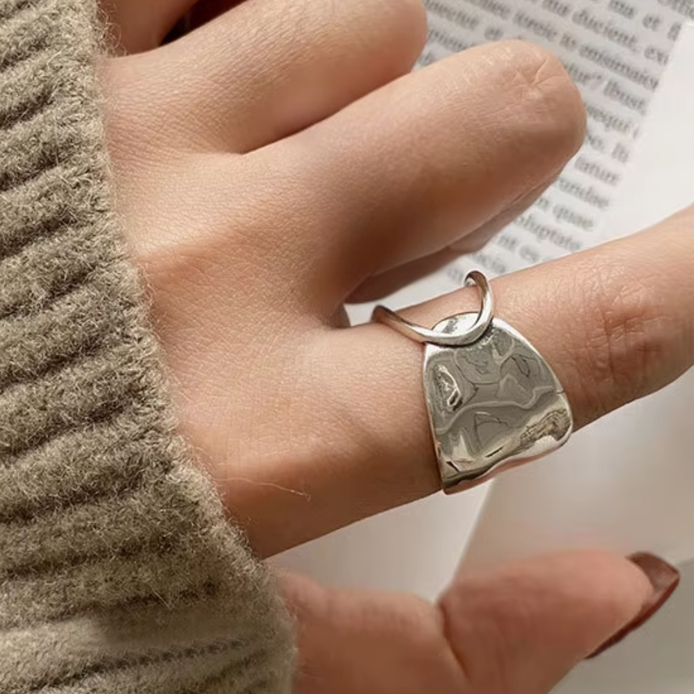 Women Adjustable Chunky Ring with Hammered Design