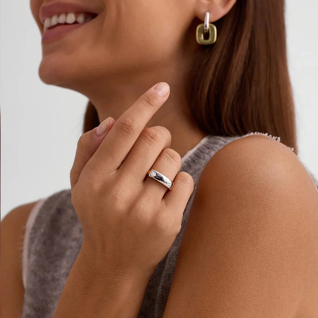 Women's Statement Ring Featuring Overlapping Double Band and Tube Design