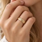 Women's Vintage Ring Featuring Flower Design