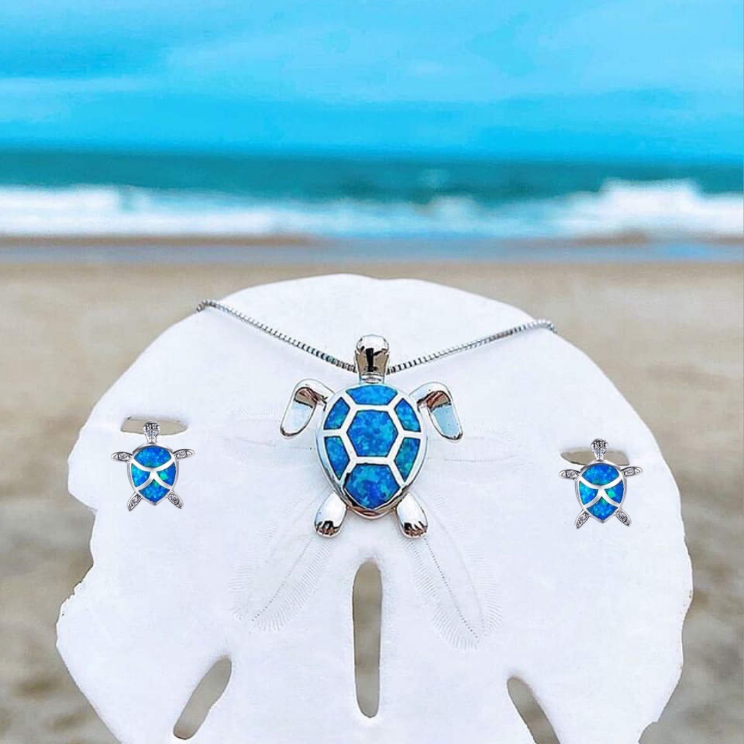 Kailea – Turtle necklace and earring set