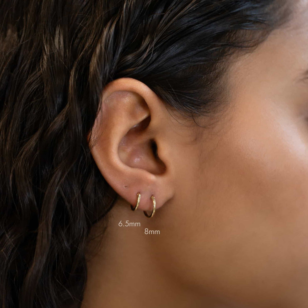 Classic huggie hoop earrings