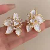 Women's Ear Studs in Floral Design with Heart Detail and Pearl-like Petals