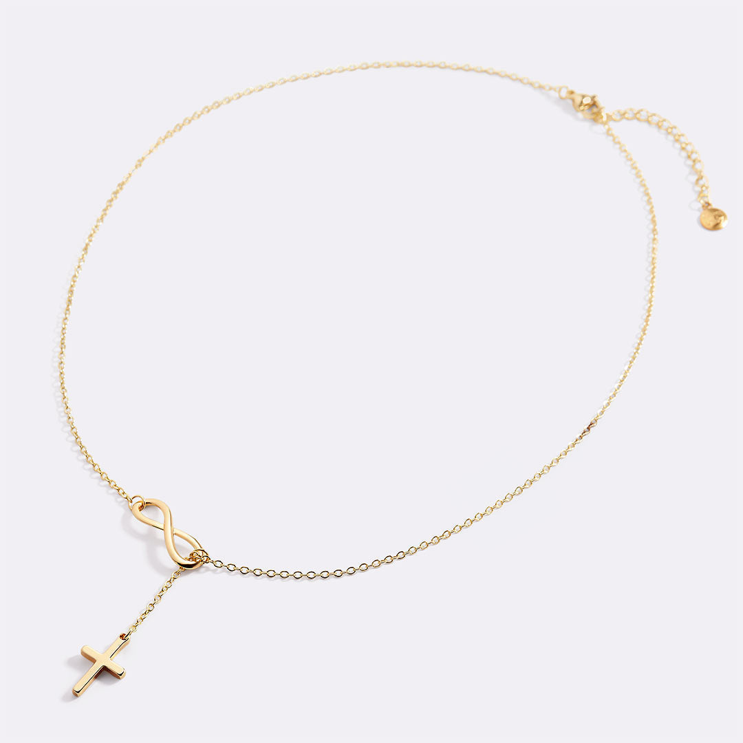 Yuna – Cross pendant necklace