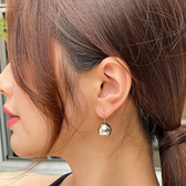 Ball earrings