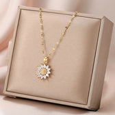 Jennie – Sunflower pendant necklace