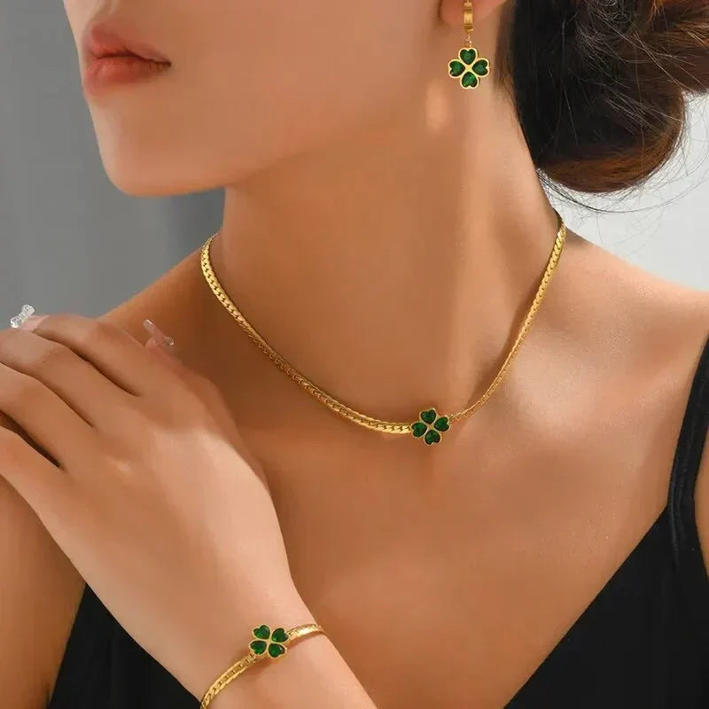 Esme – Four-leaf clover set