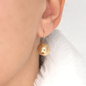 Ball earrings