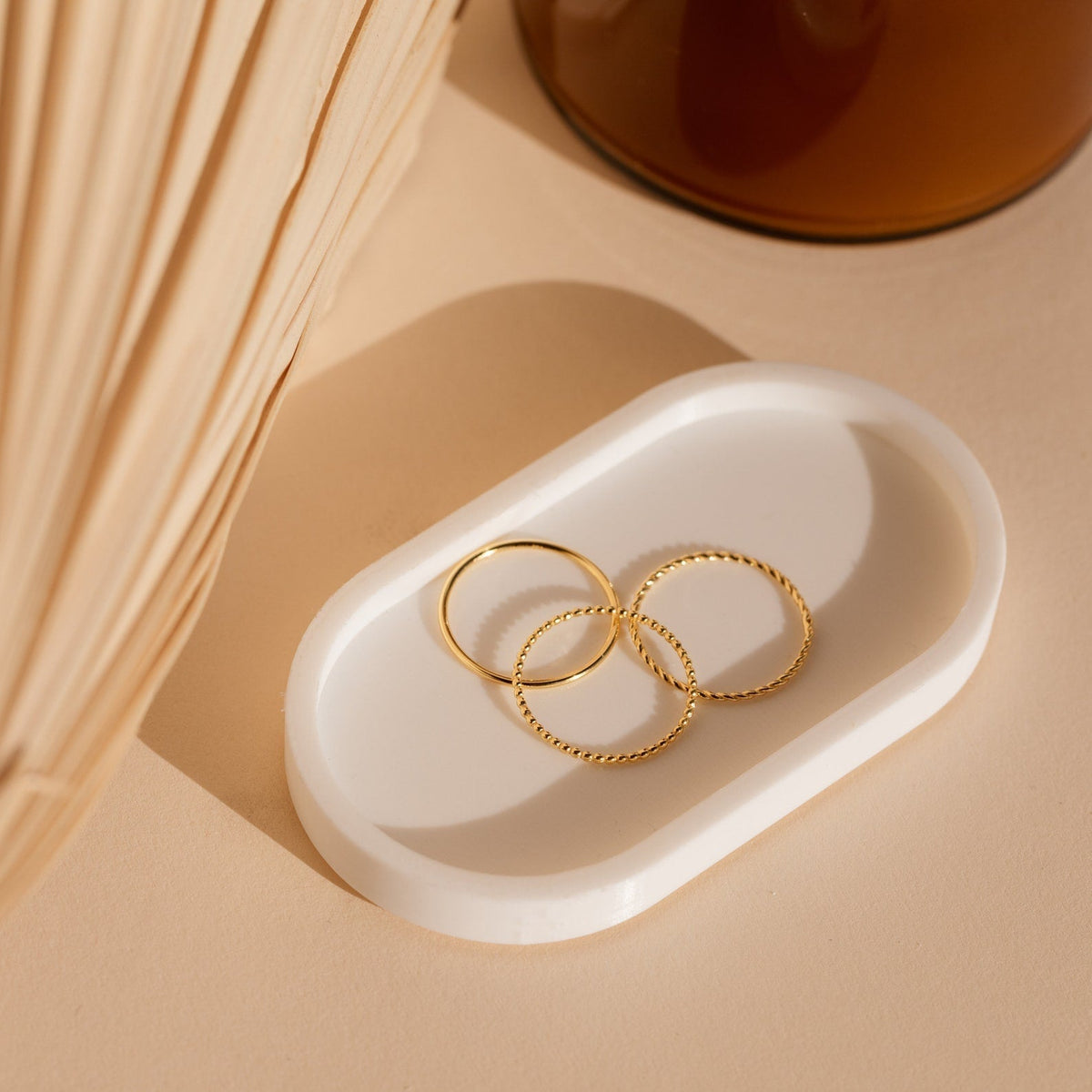 Thin stacked ring set