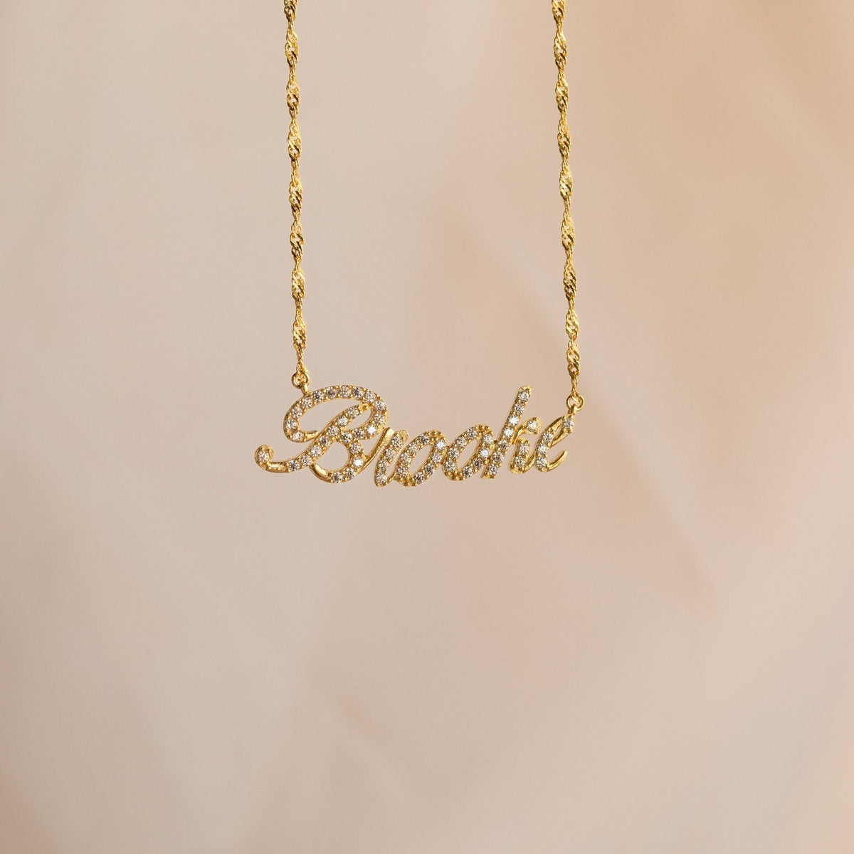 Claire – Name necklace