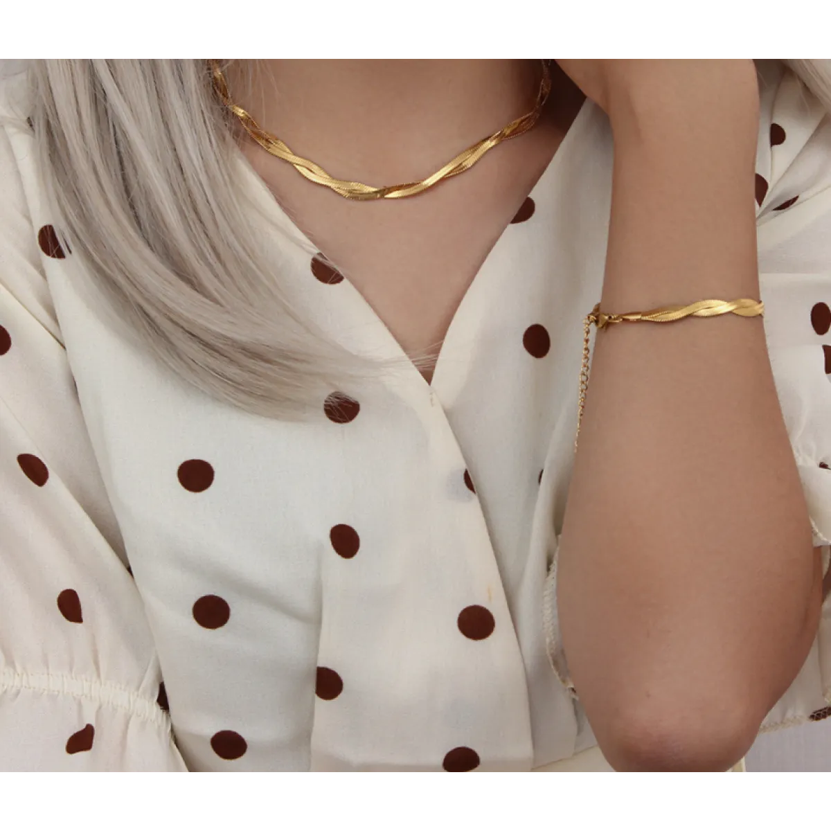 Alina – Intertwined necklace and bracelet set