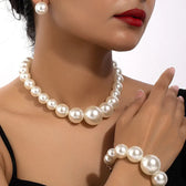 Carla – Earring, bracelet, and necklace set