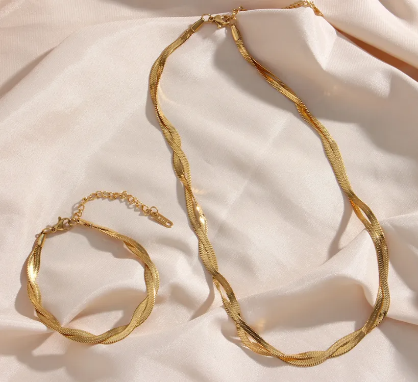 Alina – Intertwined necklace and bracelet set