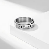 Ladies spinning ring with moon and star and movable design