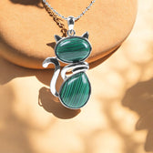 Mila – Cat pendant necklace