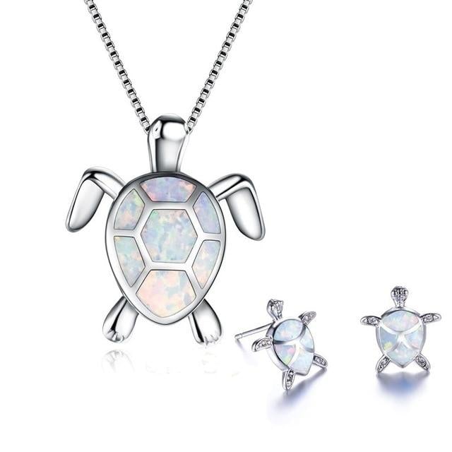 Kailea – Turtle necklace and earring set